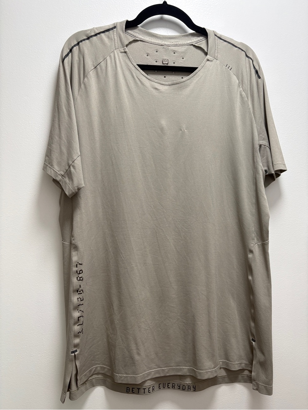 lululemon athletica Men's Crew Tee in Light Taupe athletic performance - large